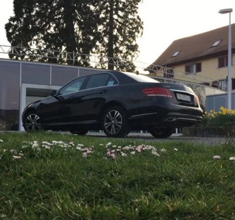Business-Class-Fahrzeug
